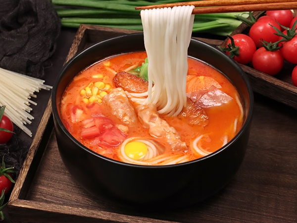 濟寧康德食品”生產(chǎn)車(chē)間是無(wú)菌化車(chē)間，整個(gè)生產(chǎn)和檢驗都嚴格執行《國家食品安全法》，從而保證了產(chǎn)品質(zhì)量安全、穩定、可靠產(chǎn)品咨詢(xún)熱線(xiàn)：0537-3630366