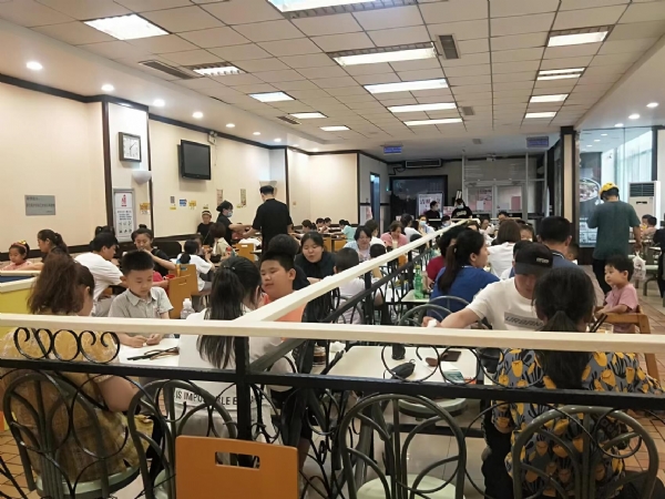 公司擁有強大的研發(fā)中心， 配有專(zhuān)業(yè)研發(fā)工程師，研發(fā)中心擁有完備的人才結構，并本著(zhù)企業(yè)標準高于國家標準的原則，為公司產(chǎn)品、客戶(hù)定制產(chǎn)品的研發(fā)保駕護航。產(chǎn)品質(zhì)咨詢(xún)線(xiàn)：0537-3630366